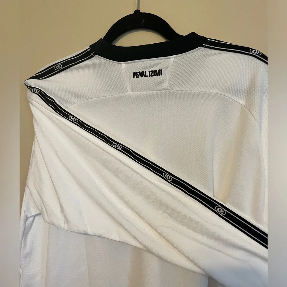 Men’s Pearl Izumi tech top size L - Picture 2 of 3